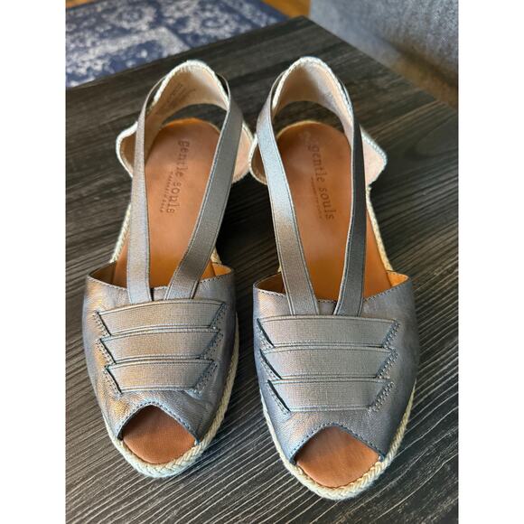 Gentle Souls Kenneth Cole Luci Metallic Peep-Toe Espadrille Sandals Sz. 9.5 - Picture 1 of 9